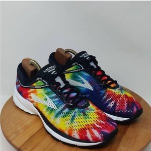 Women’s Brooks Launch 5